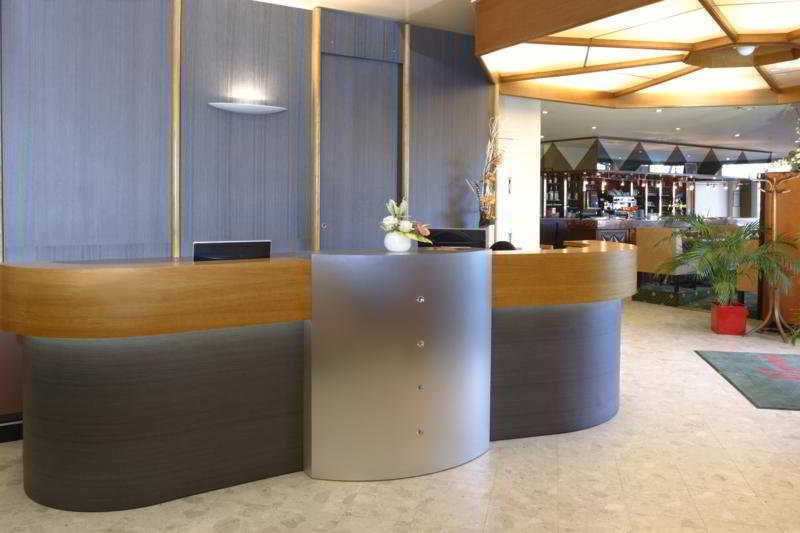 Hotel Le Berry Saint-Nazaire Exterior foto