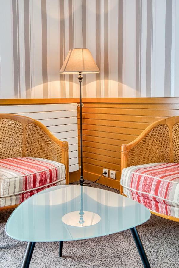 Hotel Le Berry Saint-Nazaire Exterior foto